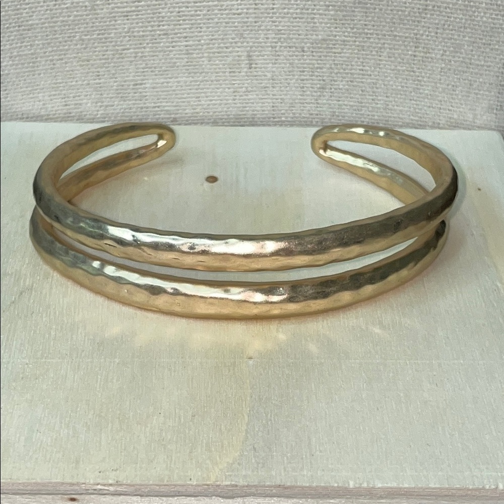 Elegant Gold Cuff Bracelet